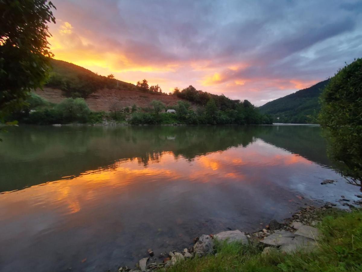 Vikendica Pored Drine Foca Handici Bagian luar foto
