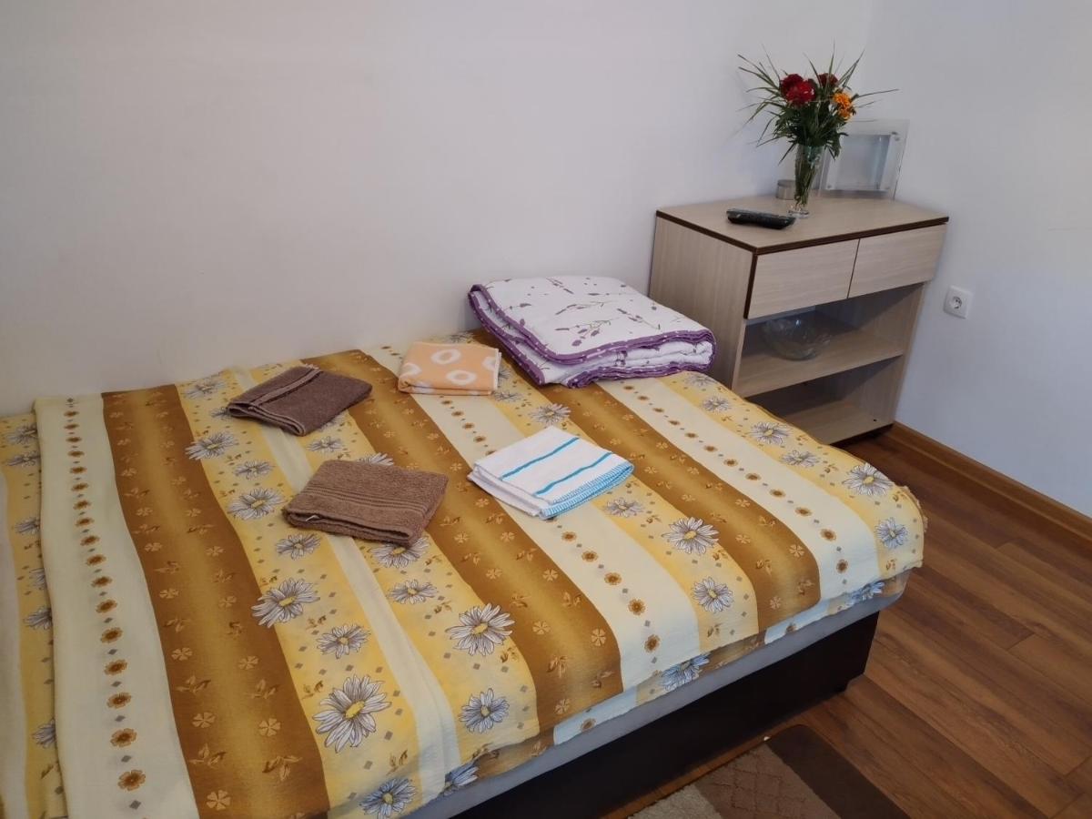 Vikendica Pored Drine Foca Handici Bagian luar foto