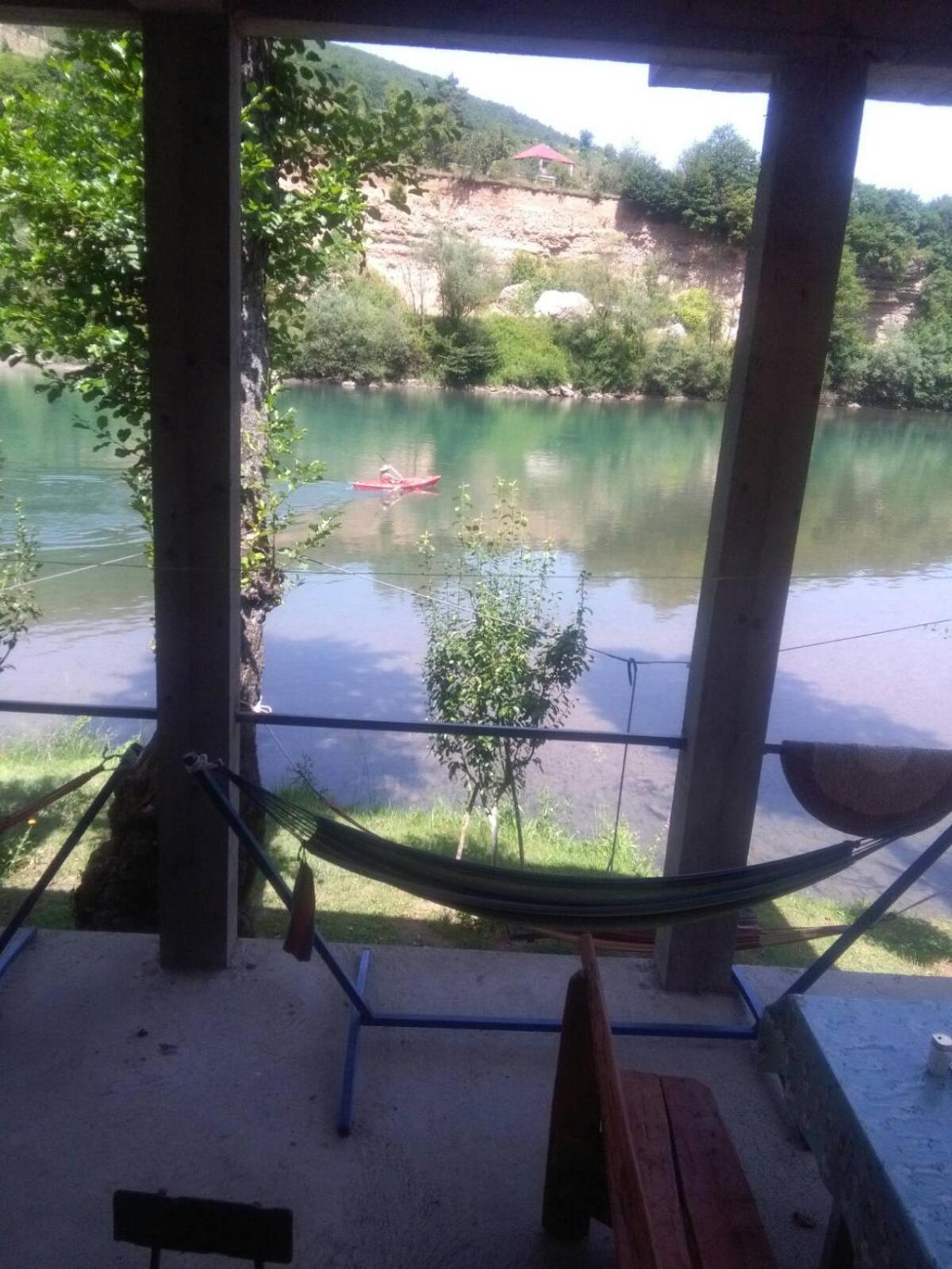 Vikendica Pored Drine Foca Handici Bagian luar foto