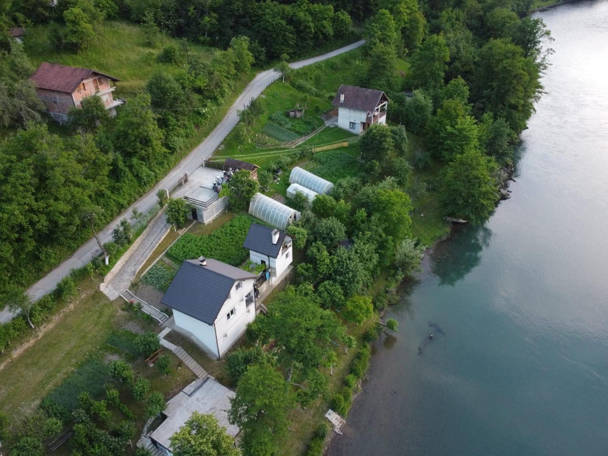 Vikendica Pored Drine Foca Handici Bagian luar foto