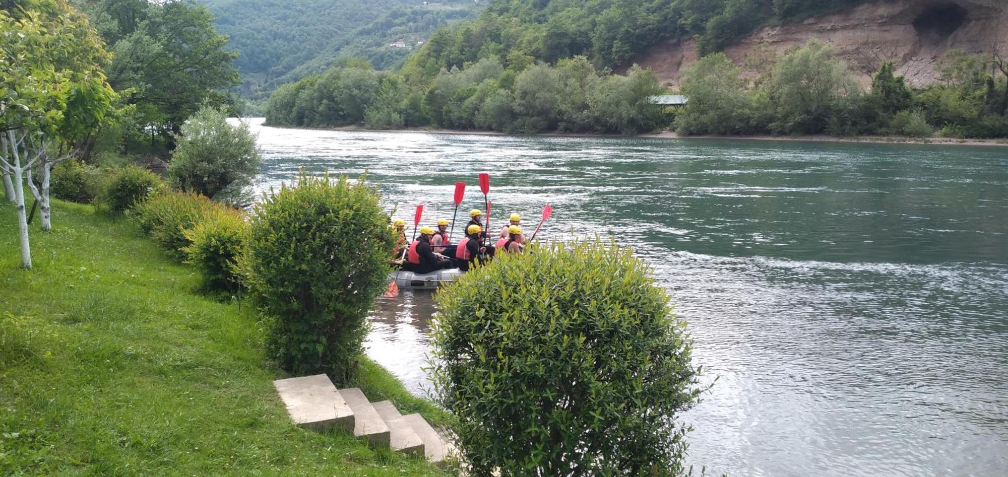 Vikendica Pored Drine Foca Handici Bagian luar foto
